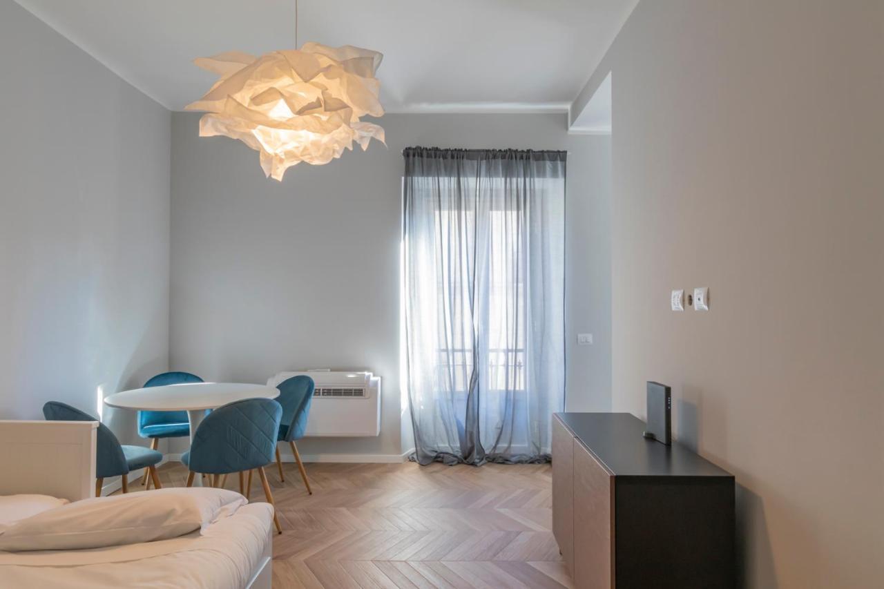 Luxury Apartment In Downtown - Curtatone 4 Милано Екстериор снимка