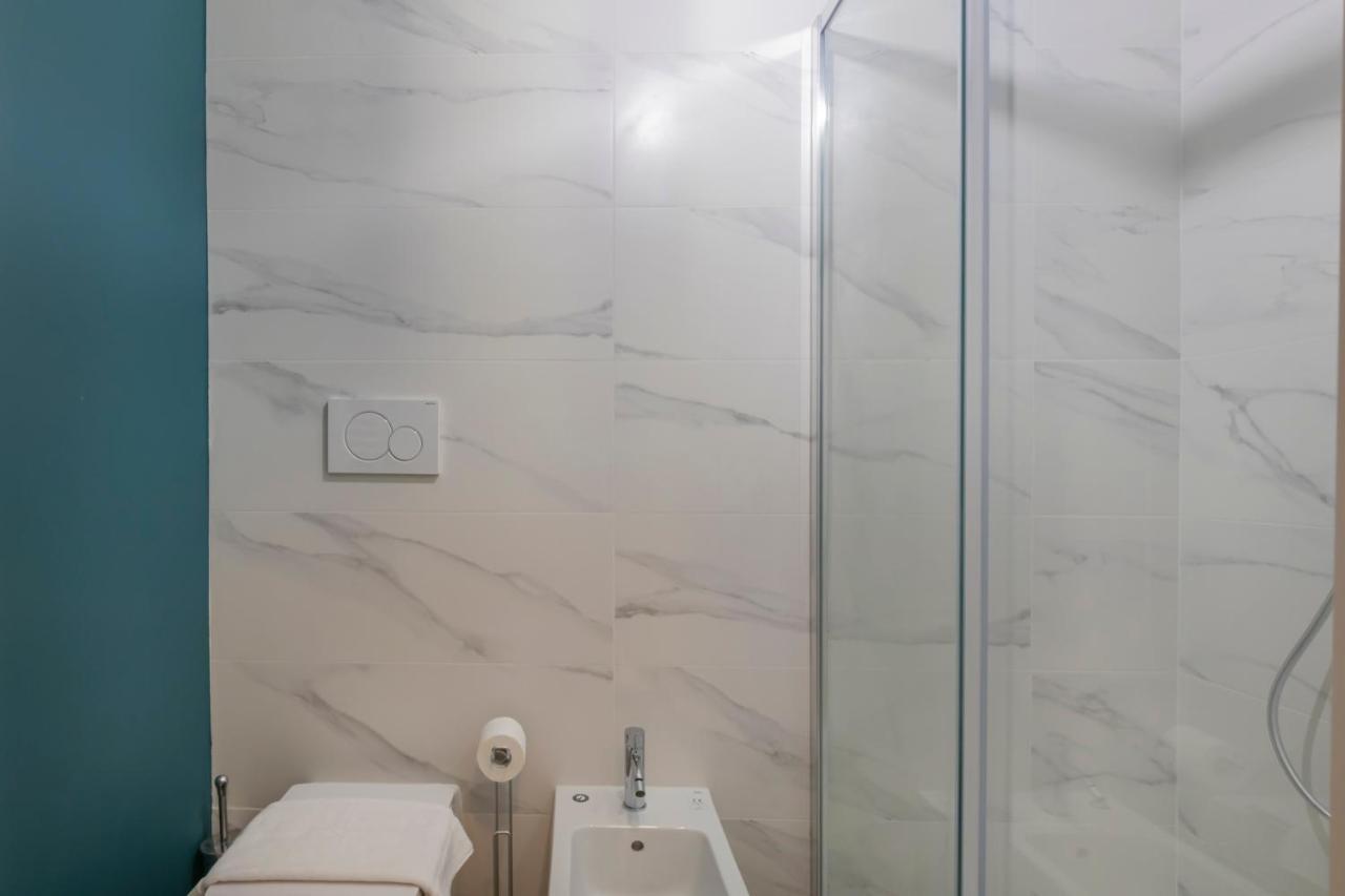 Luxury Apartment In Downtown - Curtatone 4 Милано Екстериор снимка